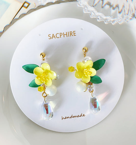 Summery Floral Earrings